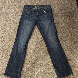 Kut from the Kloth Classic Dark Wash Straight/Bootcut Denim Jeans